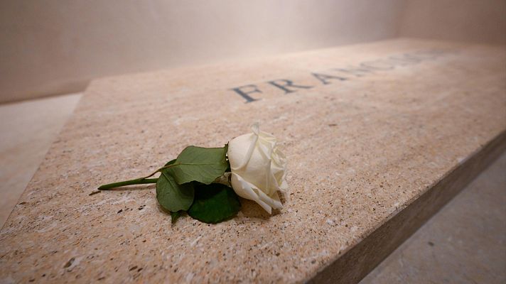 Telediario Fin de Semana - Telediario 2 en 4' - 27/04/25