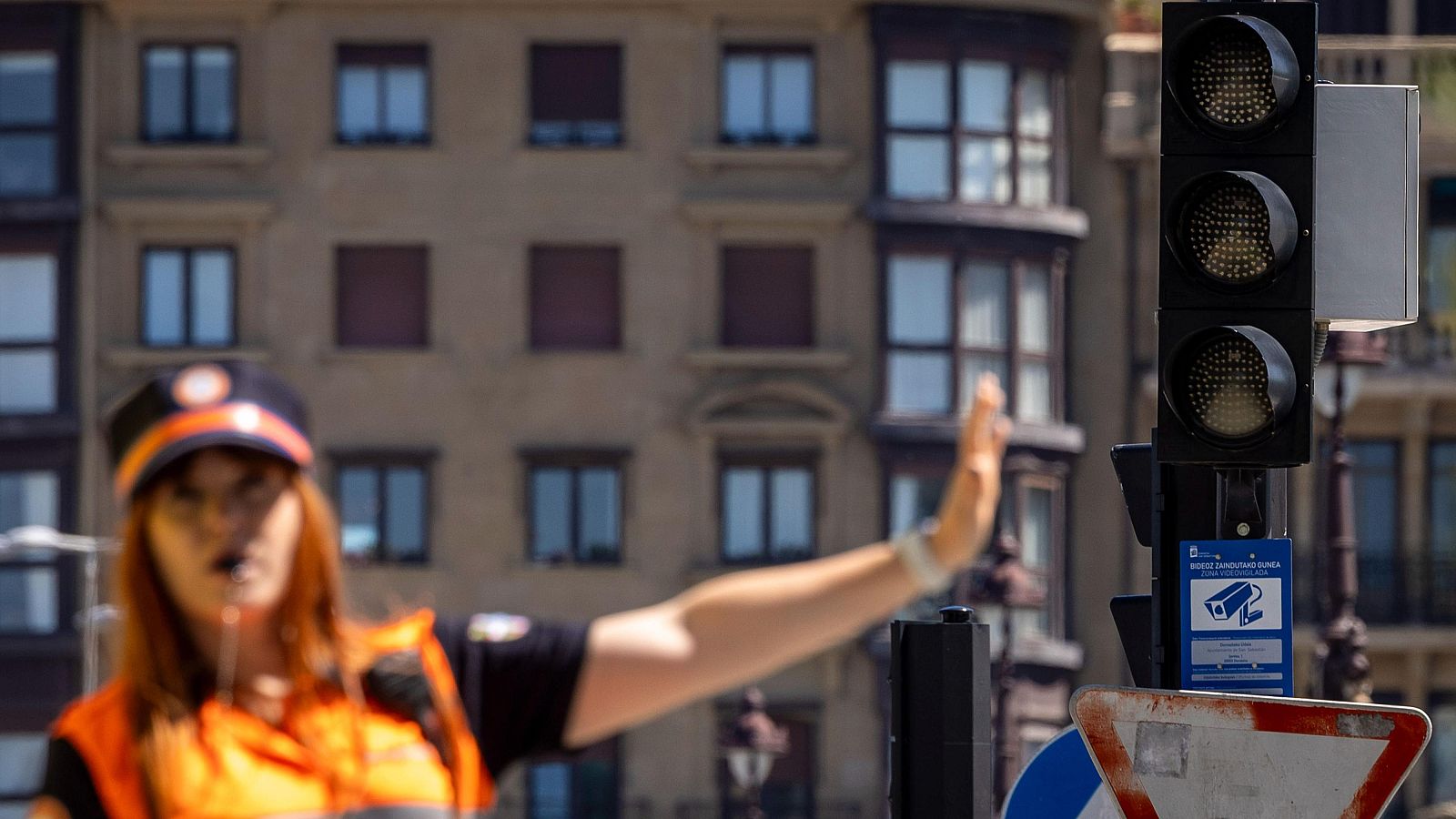 Informativo 24 horas - 14h - 28/04/25 - ver ahora