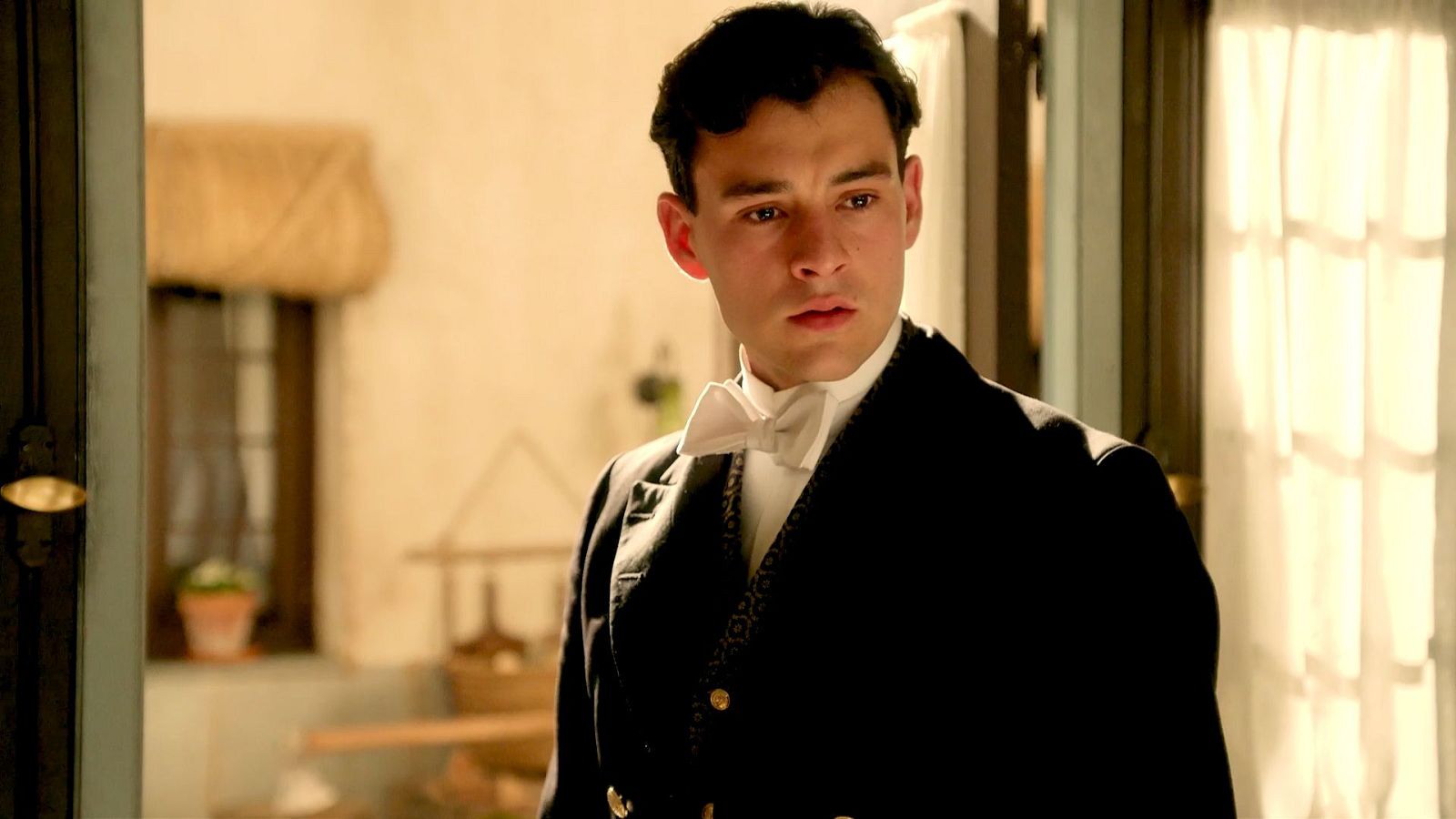 La Promesa - Curro tiene un sospechoso principal del asesinato de Jana - La promesa | Ver