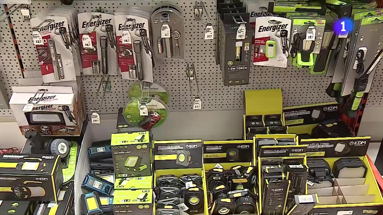 Quin ha estat l'impacte económic de l'apagada? - L'Informatiu | Veure