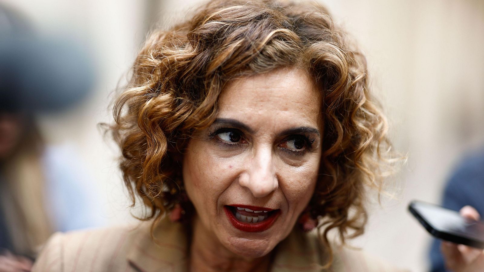 Montero dice que el Gobierno "llegará a la verdad" sobre el apagón
