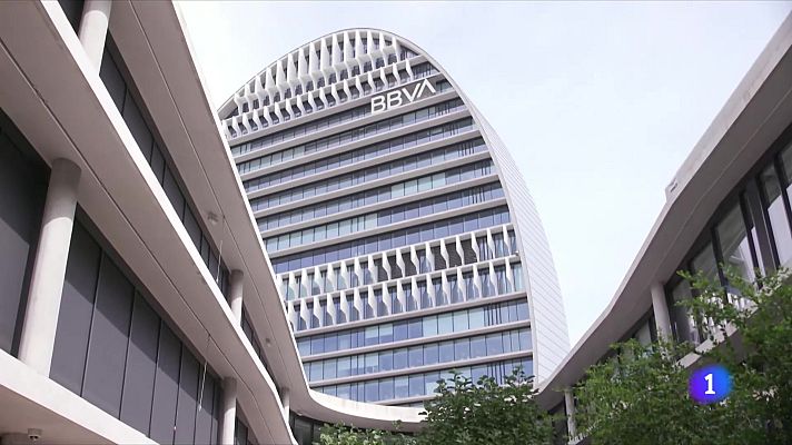 L'Informatiu - La CNMC aprova l'adquisició per unanimitat, però amb condicions