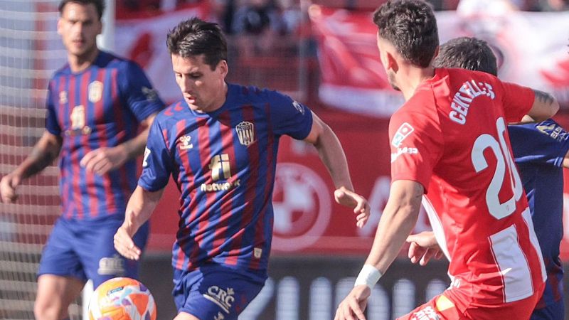 UD Almera - CD Eldense: resumen del partido de la 38 jornada de Liga | Segunda