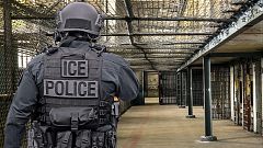 Un juez prohíbe a Trump usar una ley de 1798 para hacer deportaciones