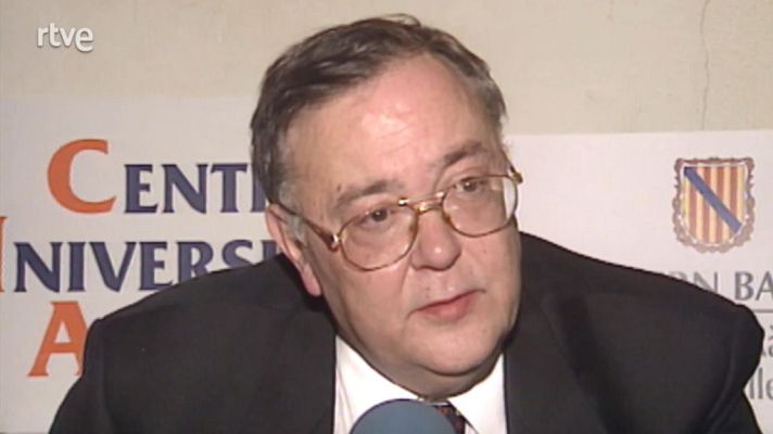 Informatiu Balear - Seminario de periodistas: el futuro de la comunicación y la prensa