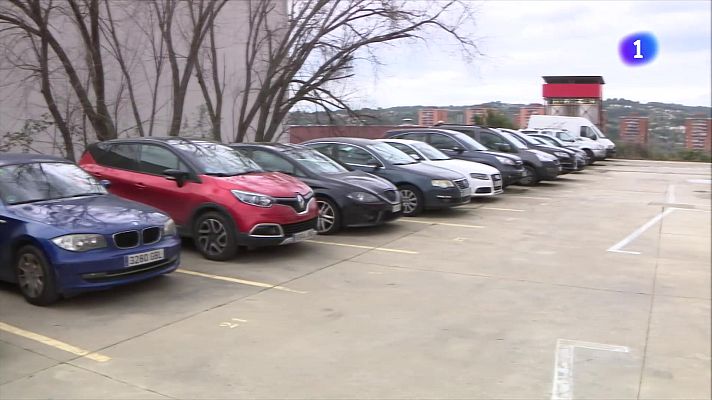 L'Informatiu - Els cotxes de segona mà, més econòmics, però menys segurs i ecològics