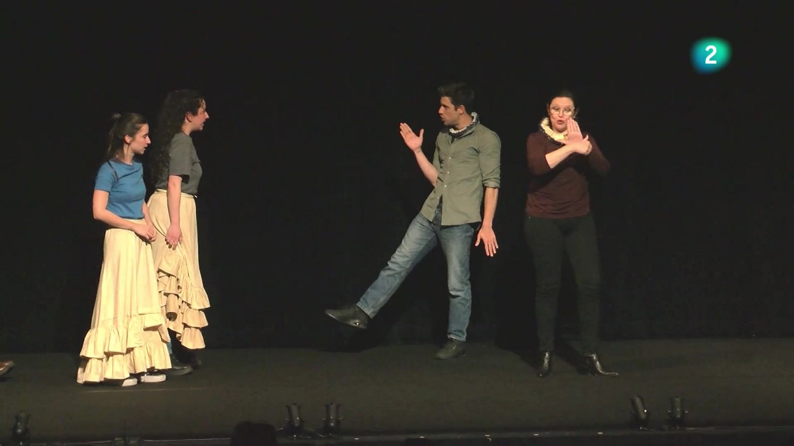 "La dama signa" lleva el Siglo de Oro al público sordo - En lengua de signos | Ver