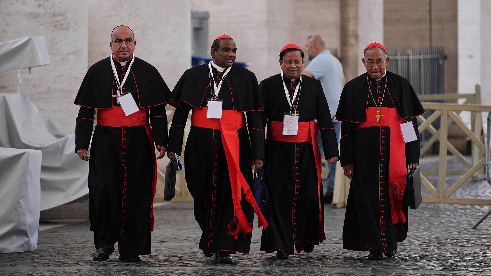 Telediario de Fin de Semana 1 en cuatro minutos - 03/05/2025 - RTVE.es | Ver