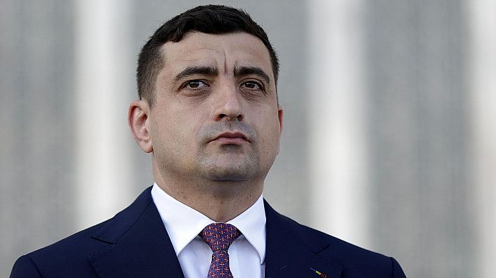 Telediario Matinal - El ultranacionalista Simion gana la primera vuelta de las elecciones en Rumanía