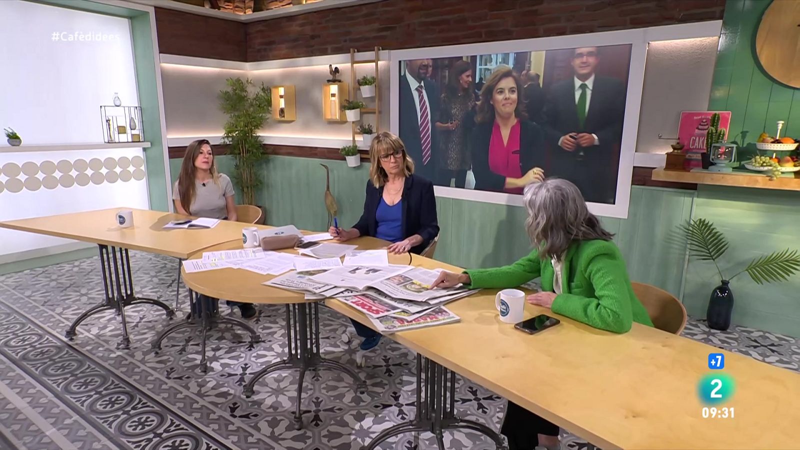 Parlem amb els experts Josep Ballart i Pere Palacín. Coneixem més sobre aquestes terres amb Jordi Vilà. I entrevistem el president del Cercle