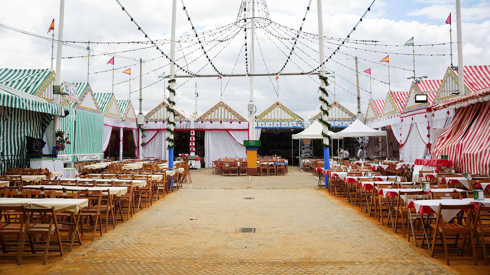 Cuenta atrás para la Feria de Sevilla | Ver