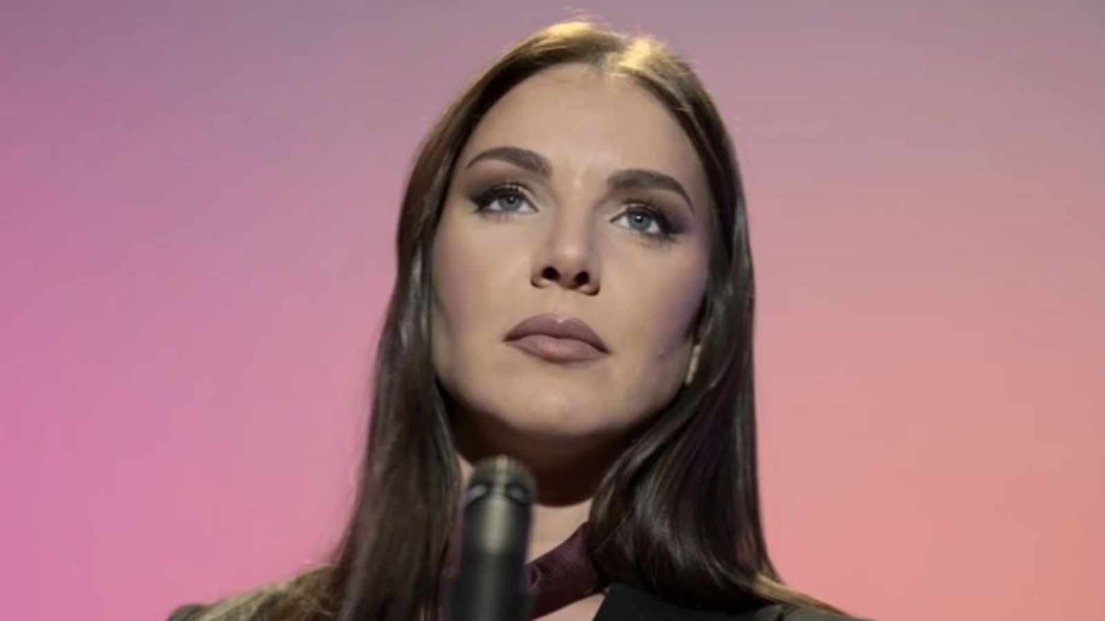 El discurso de Inés Hernand como presentadora de 'La Familia de la Tele' - La familia de la tele | Ver