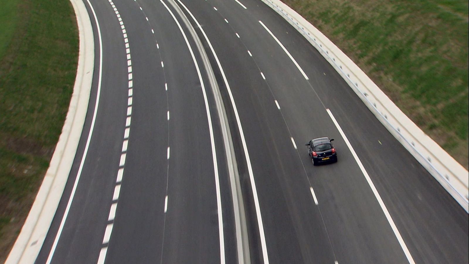 Forjadores del mañana - T2 - Episodio 1: El transporte por carretera del futuro  - ver ahora