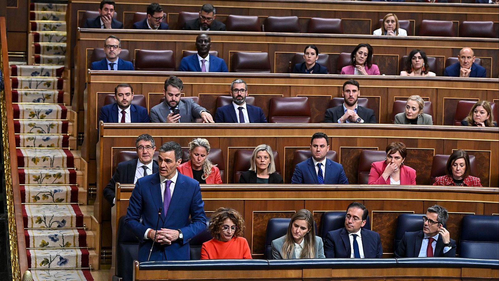 Especial Informativo - Sesión de control al Gobierno : Pleno sobre el apagón y el gasto en defensa - ver ahora