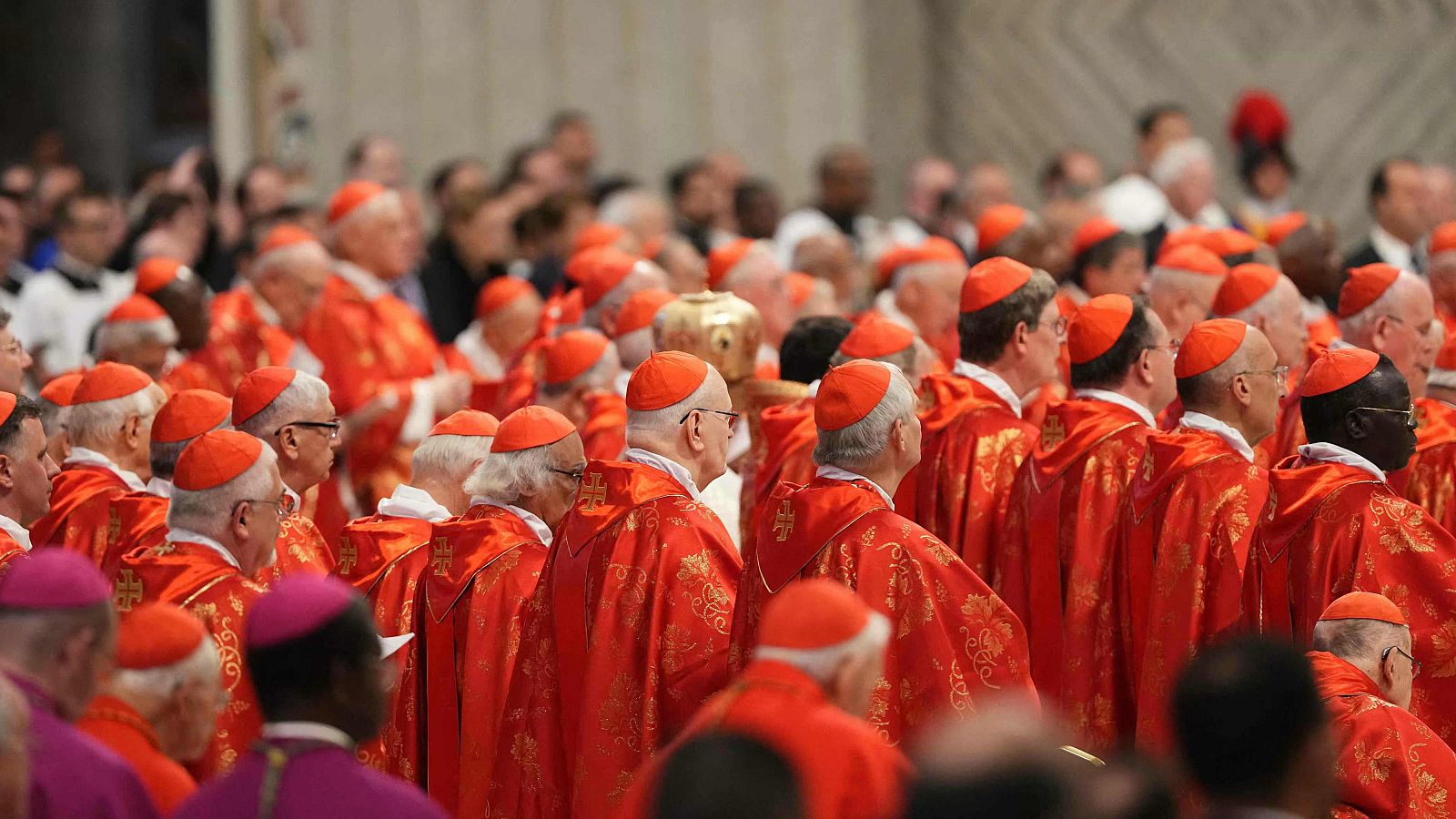 Arranca el cónclave para elegir al próximo papa | Ver