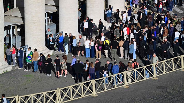 Telediario 2 - Gran despliegue policial para mantener la seguridad en el Vaticano