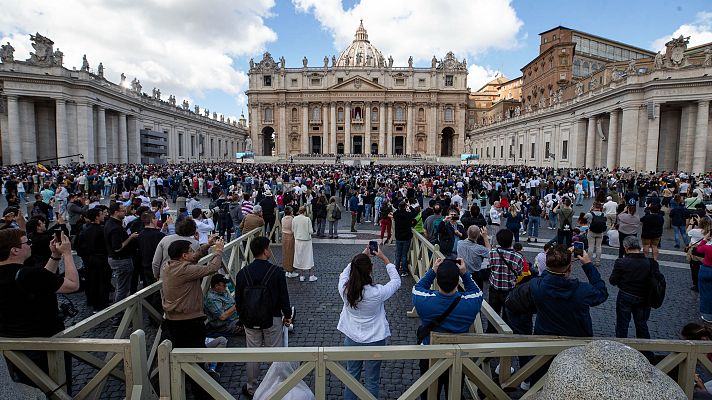 Informativo 24h - Así se ha vivido la segunda fumata negra en San Pedro