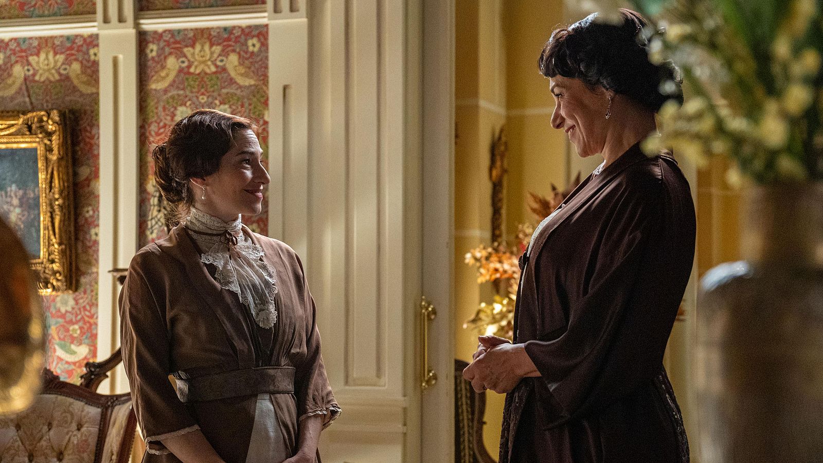 La Promesa: Eugenia sabe quién es el padre de Ángela - La promesa | Ver