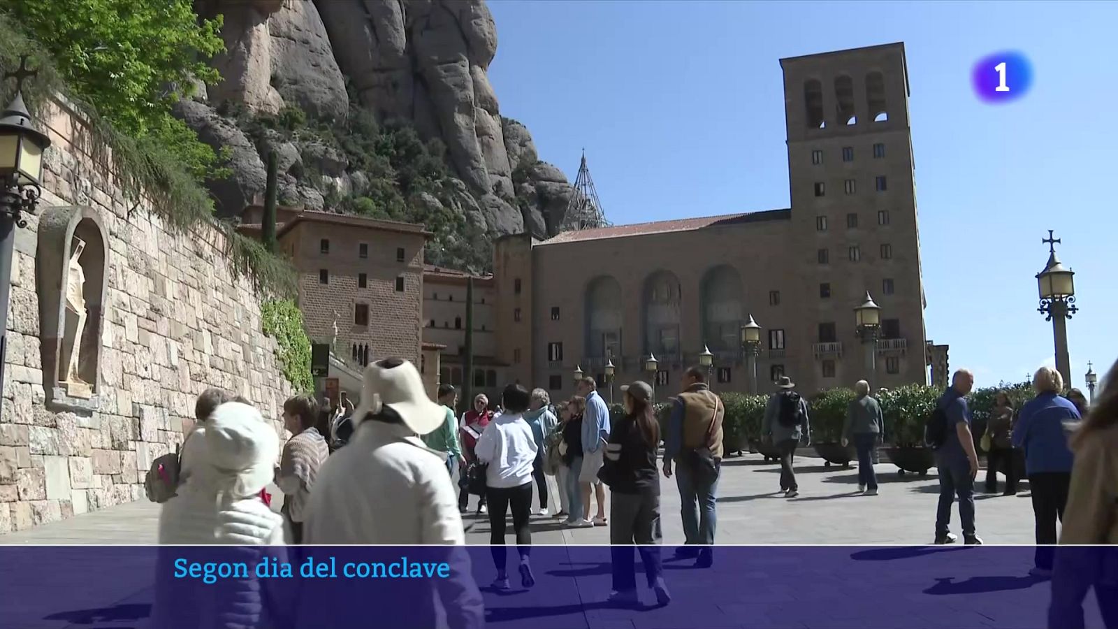 A Montserrat també se segueix amb devoció l'elecció del nou papa - L'Informatiu | Veure