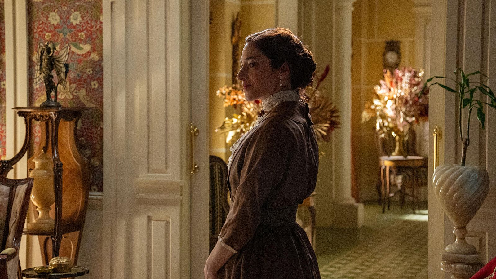 La Promesa: ¿Quién es el padre de Ángela? ¡Eugenia lo sabe!