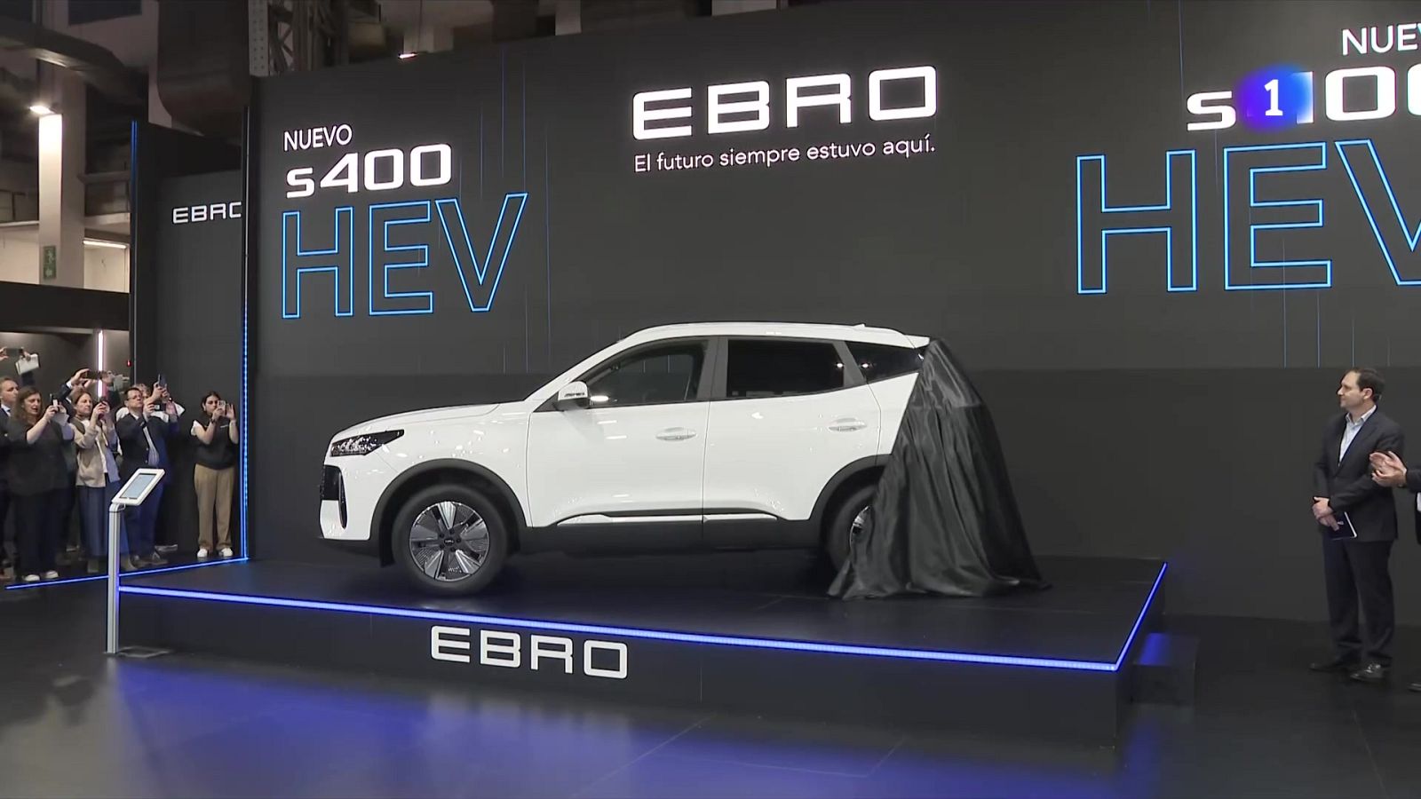 Barcelona es converteix en la capital del sector de l'automoció - L'Informatiu | Veure