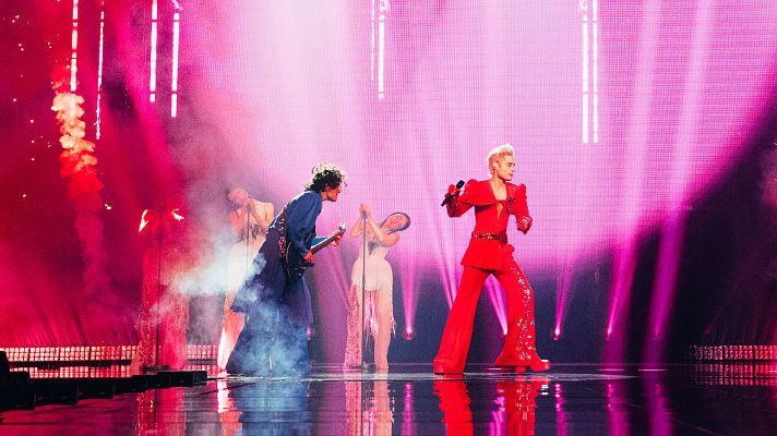 Eurovisión - Ziferblat (Ucrania) con "Bird Of Pray"