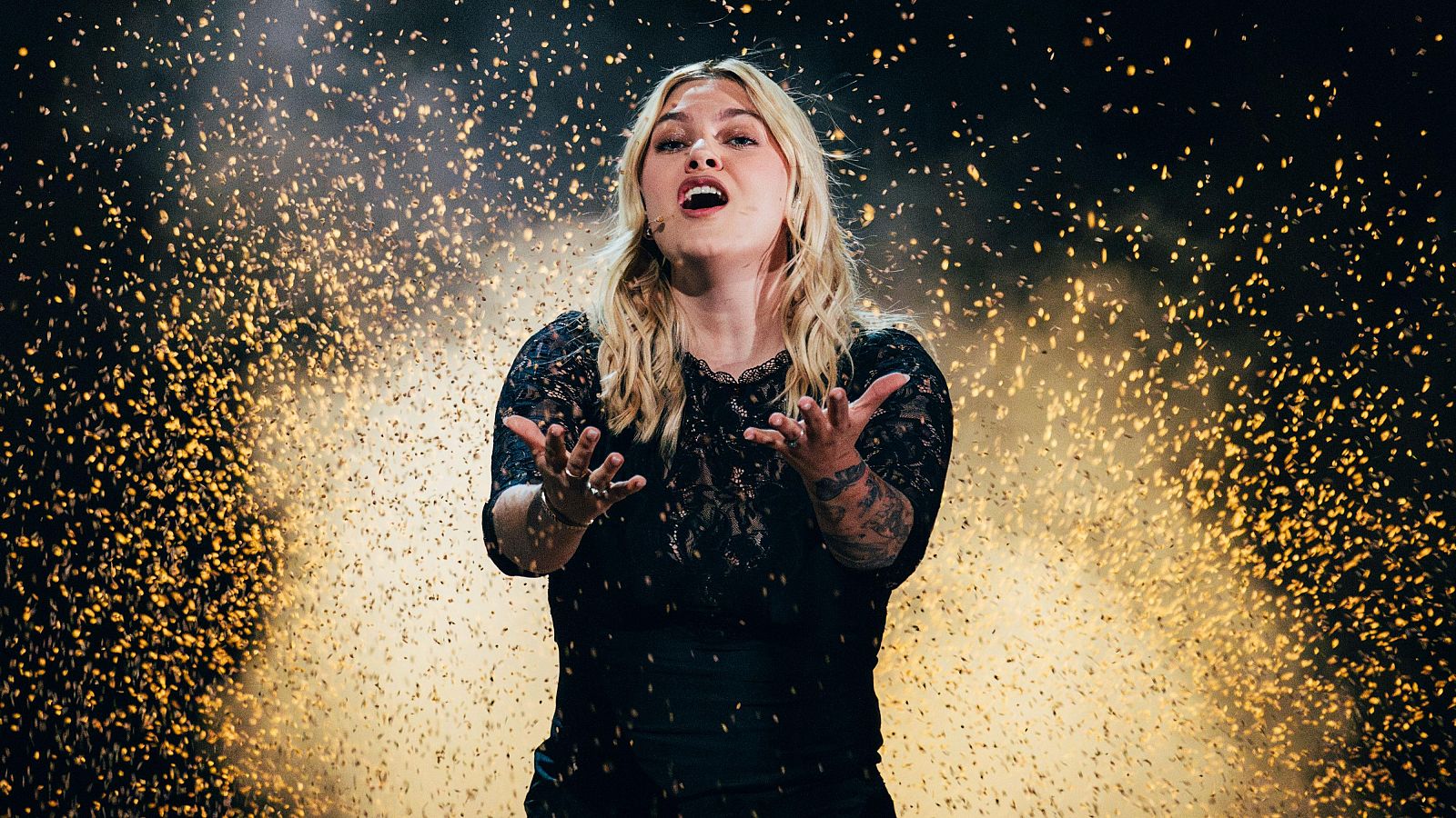 Actuación de Francia en la Segunda semifinal de Eurovisión 2025: Louane con "maman"