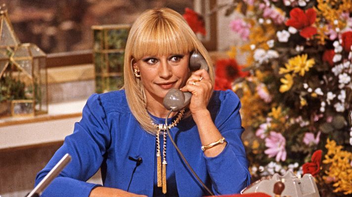 La familia de la tele - La maldición de la casa de Raffaella Carrà