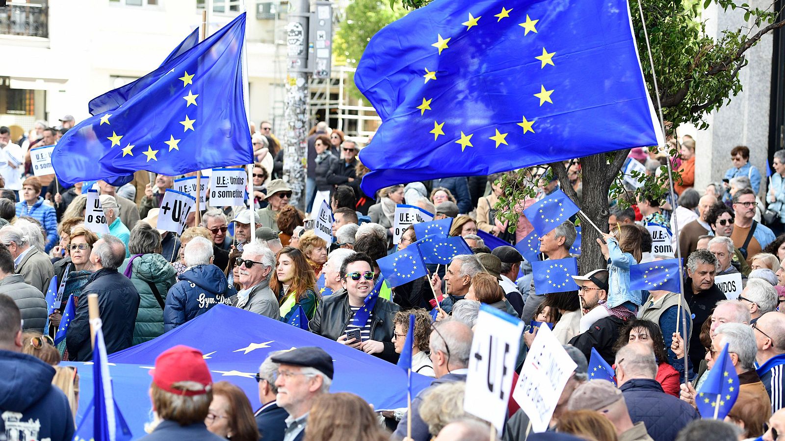 Una manifestación reivindica en Madrid los valores europeos | Ver