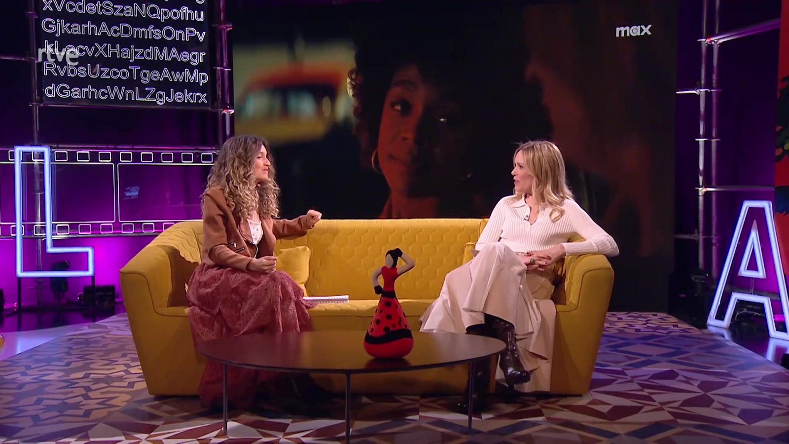 Culturas 2 - Valeria Castro - ver ahora