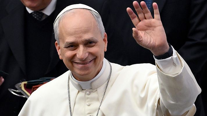 Telediario 2 - El papa se encuentra por primera vez con los medios de comunicación