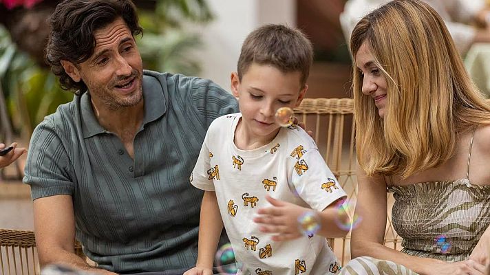 Alexandra Jiménez y Juan Diego Botto estrenan la película 'Tras el verano'