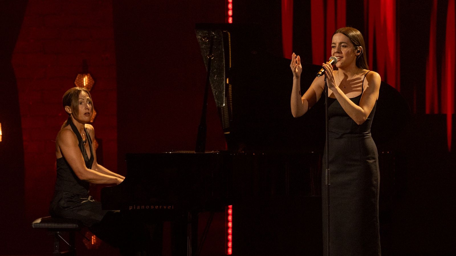 Valeria Castro interpreta “Cambalache” - Futuro Imperfecto - Futuro imperfecto | Ver