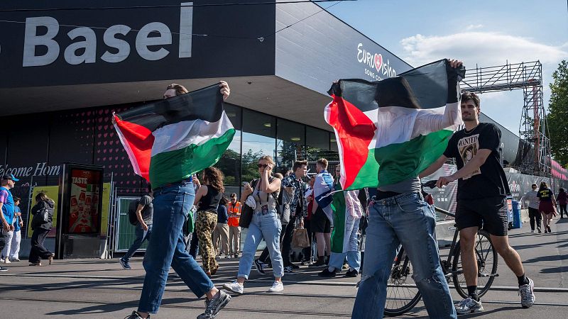 Seis expulsados por abuchear a Israel en un ensayo oficial de Eurovisión 2025 - Informativo 24h | Ver