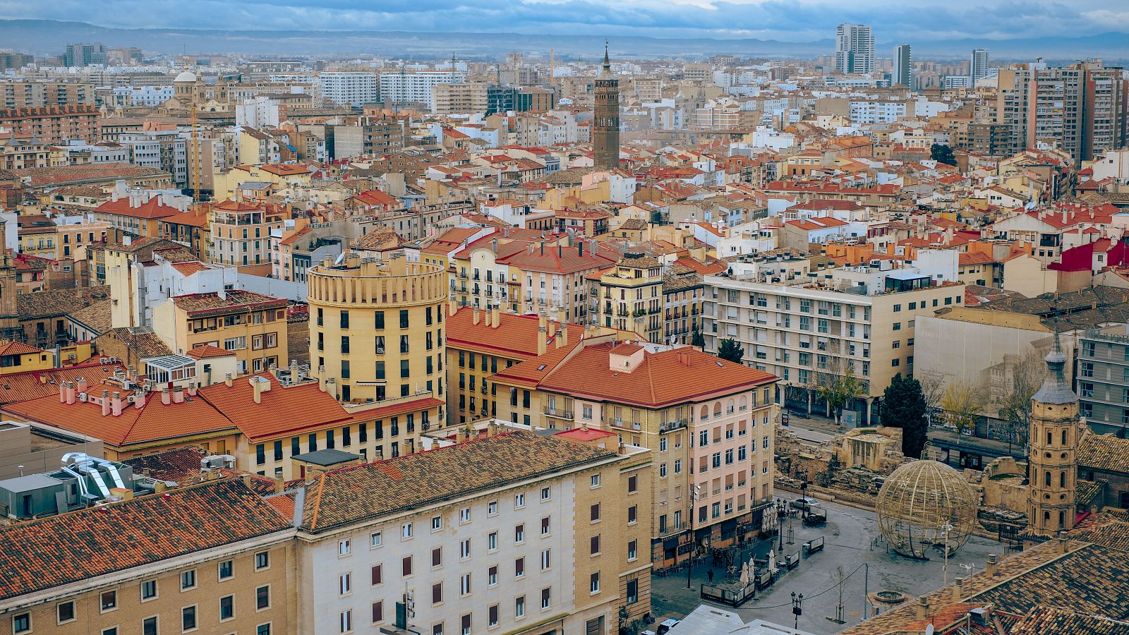 La compra de habitaciones, un sector en auge - Telediario 1 | Ver