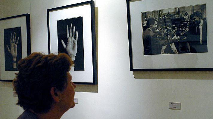 Telediario 2 - Una exposición en Madrid recuerda la Transición que retrató Marisa Flórez