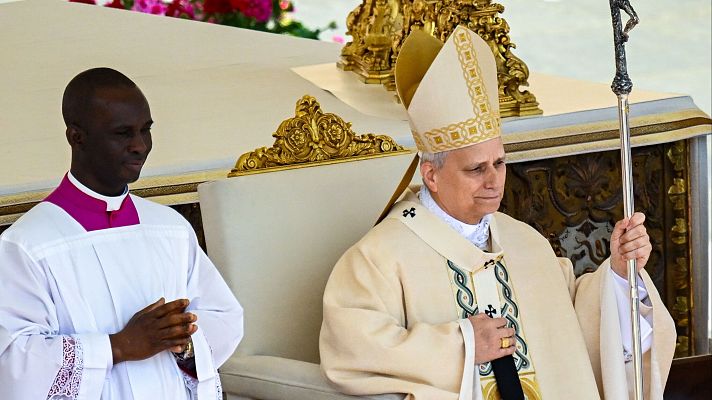 Especiales informativos - León XIV plantea una iglesia unida contra el odio y un sistema que "margina y explota"