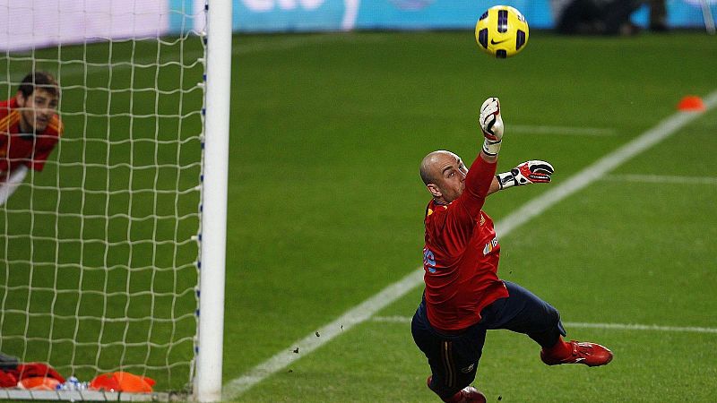 Pepe Reina cuelga los guantes: "Ha llegado el momento" - Telediario Matinal | Ver