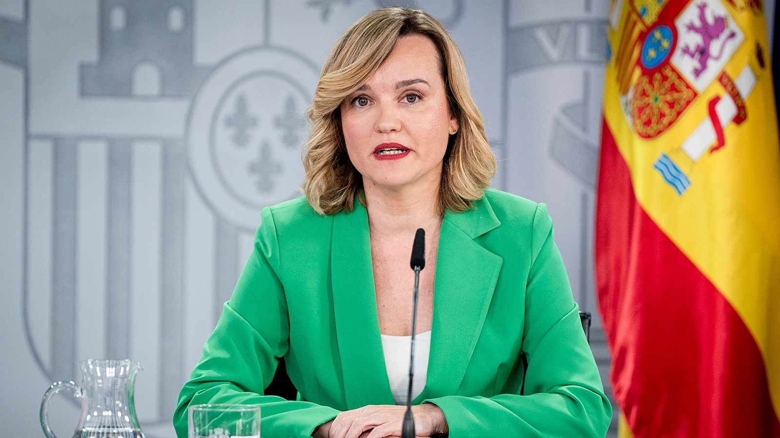 Pilar Alegría critica los "chistes malos" de Feijóo - Informativo 24h | Ver