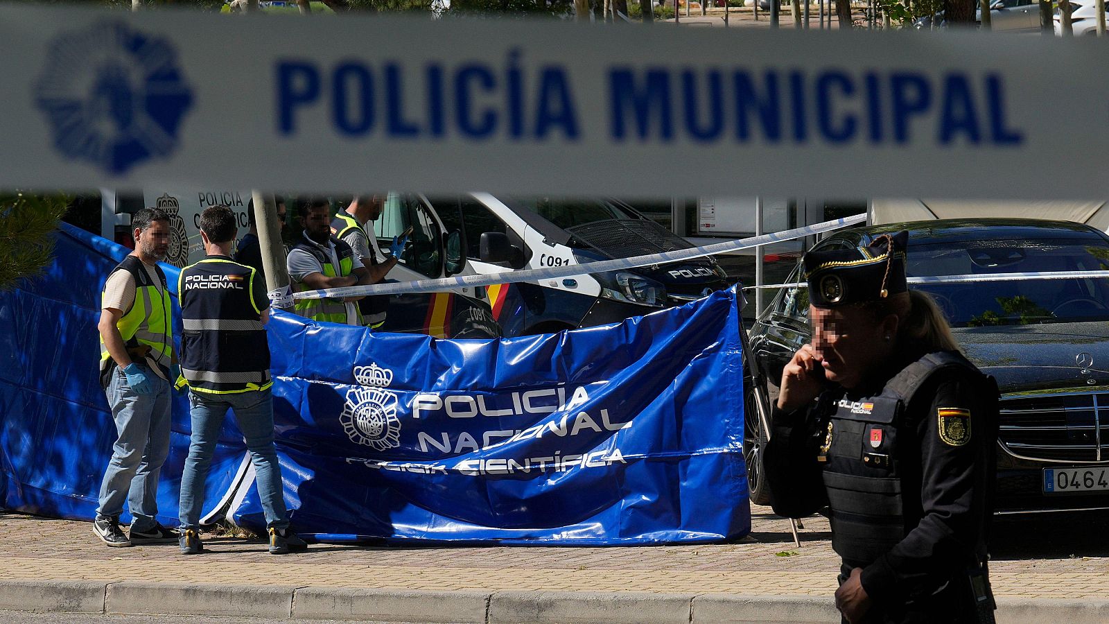 Ο πρώην Ουκρανός πολιτικός Αντρέι Πορτνόφ πυροβολήθηκε και σκοτώθηκε έξω από σχολείο στο Ποσουέλο ντε Αλαρκόν.