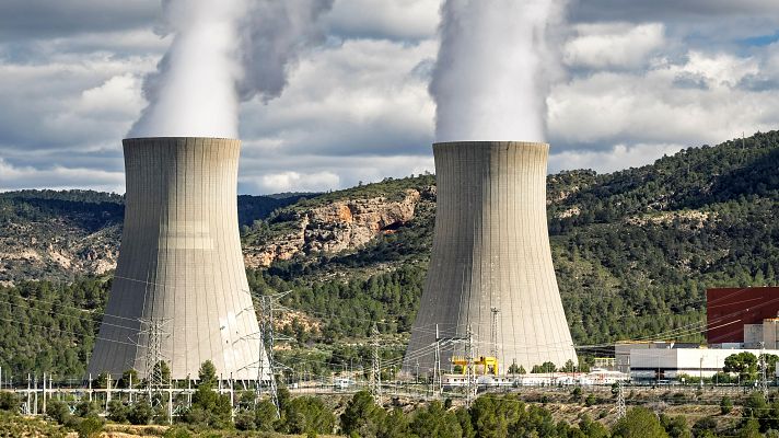 Telediario 1 - Las eléctricas insisten en reabrir el debate sobre el cierre de las nucleares