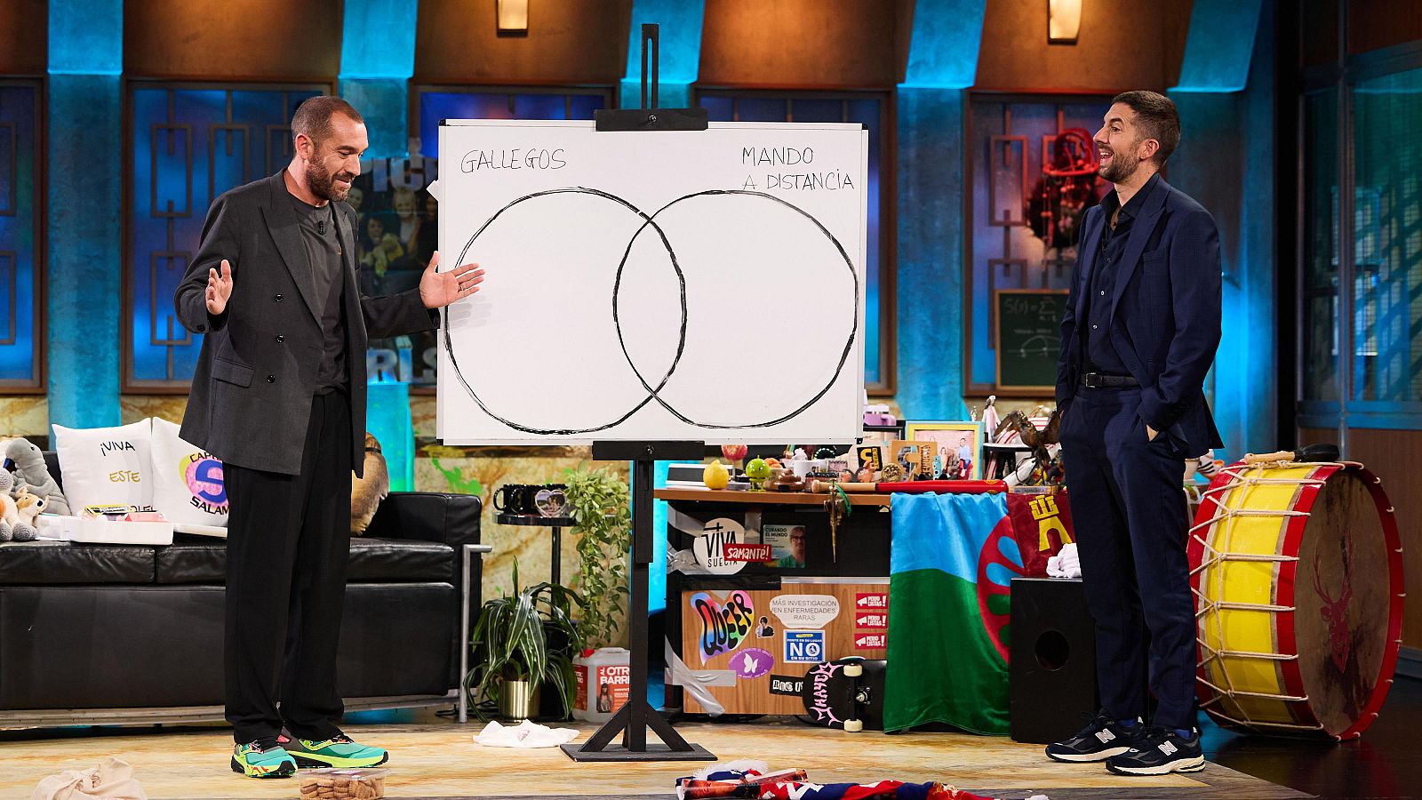 La Revuelta | Las diferencias entre un gallego y un mando 22/5/25 - La Revuelta | Ver