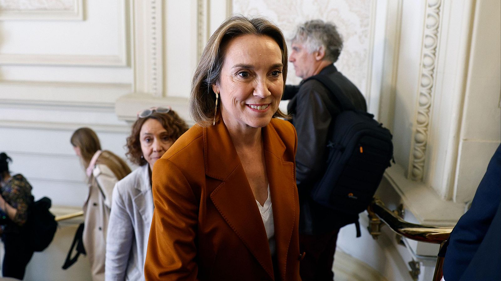 El PP pide elecciones para que los españoles se pronuncien sobre "la degradación Gobierno" - Telediario 2 | Ver