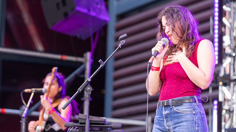 Bloque 4: Actuaciones de María Yfeu, Sheila Blanco & Federico Lechner y María Terremoto