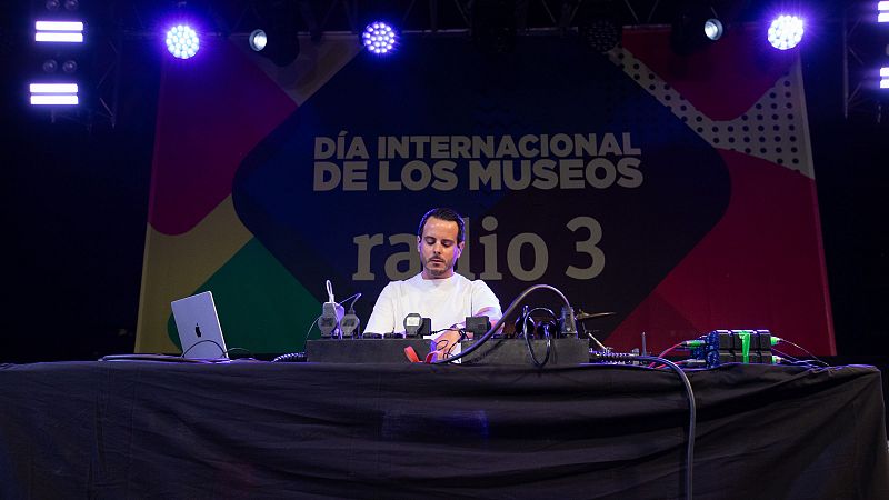 Bloque 7: Actuaciones de Maika Makowski, Alice Wonder,  Alba Reche y Baiuca