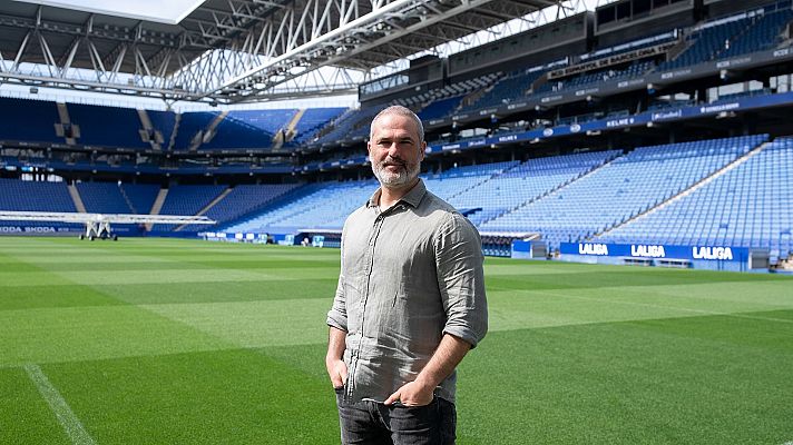 Página Dos - La pasión por el fútbol en 'África redonda', de Xavier Aldekoa