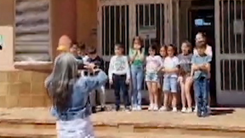 VÍDEO: Desde Cáceres, el alumnado del CEIP El Vivero escucha en directo su informativo escolar - Info 5 Todo Noticias | Ver