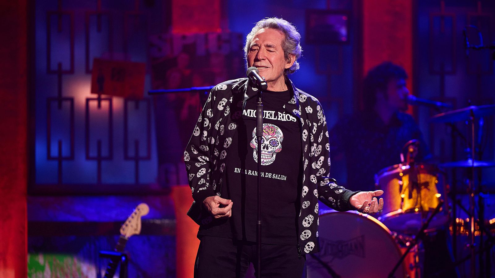 La Revuelta | Miguel Ríos canta "En la rampa de salida"
