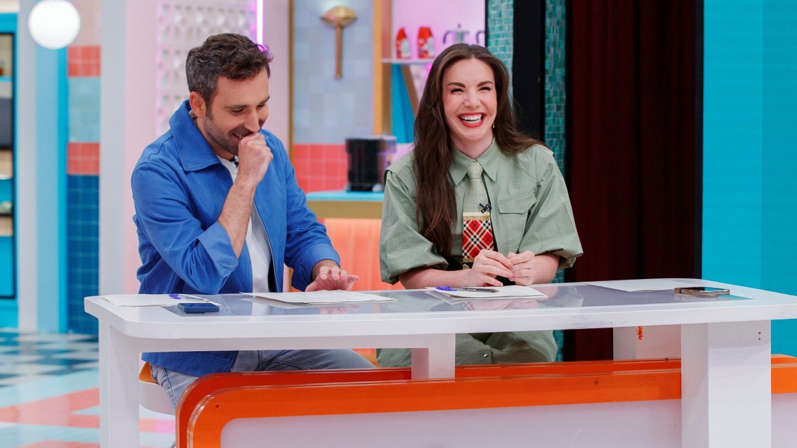 La familia de la tele - Programa 16: Acto 2 - ver ahora