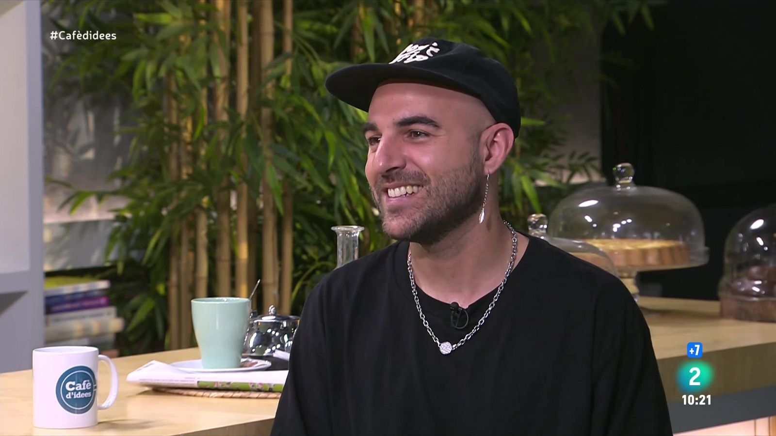 La nova etapa de Nil Moliner: presenta 'NEXO 04. Tu cuerpo en braille' - Cafè d'idees | Veure